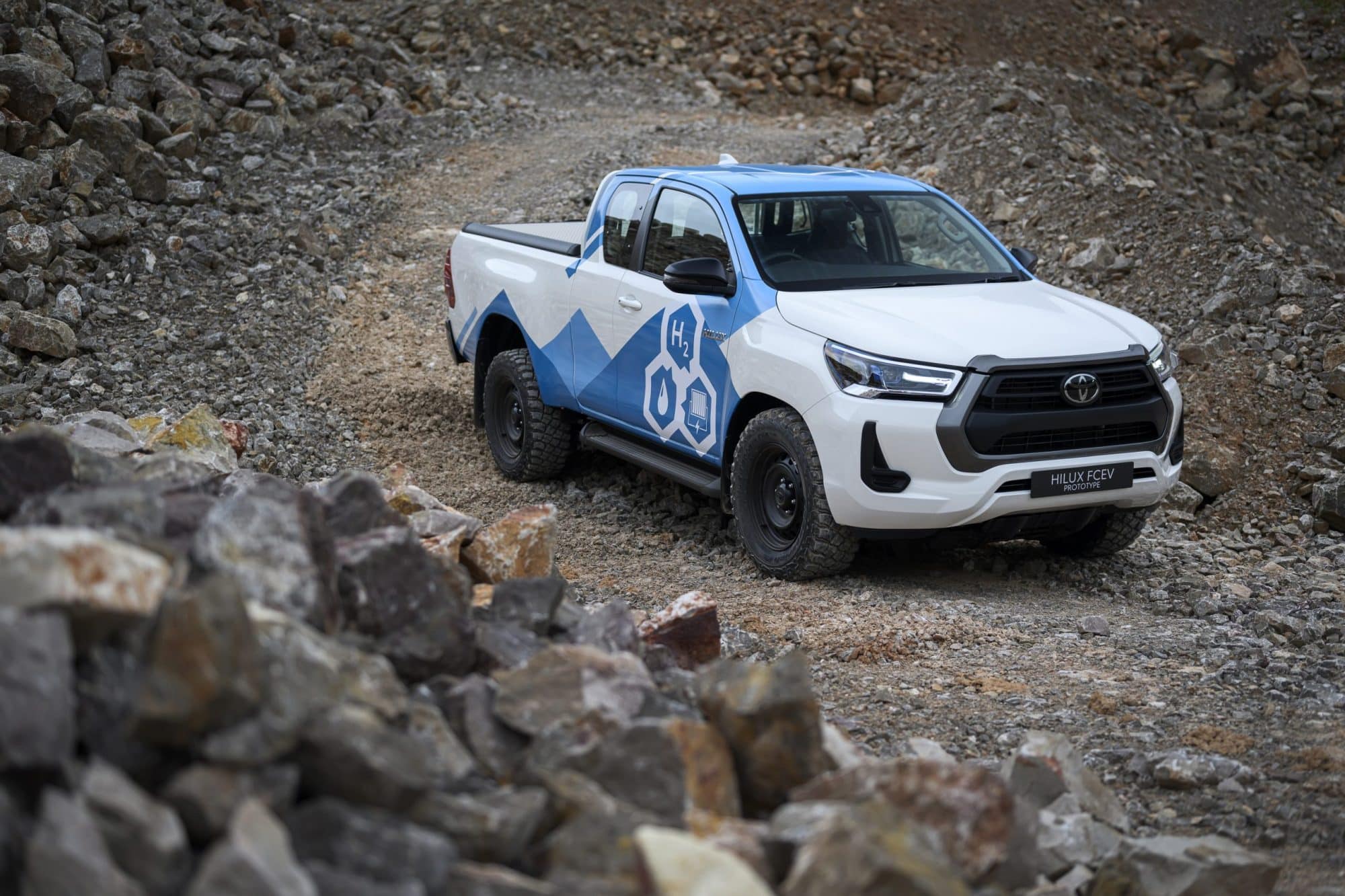  hydrogen fuel cell prototype Toyota Hilux