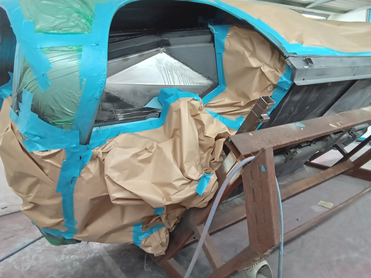 24062024 1975 Jensen Interceptor in paint 33 1