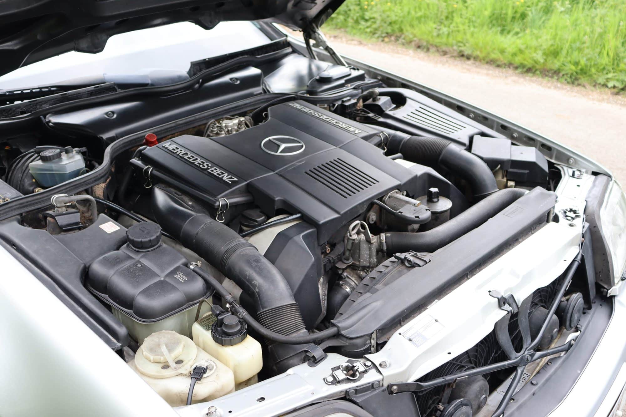 Sir Stirling Moss 500SL engine 1