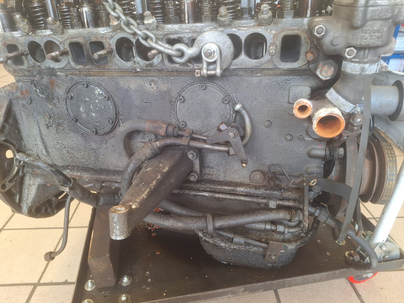 09072024 1964 Mercedes 230SL engine investigation 24 1