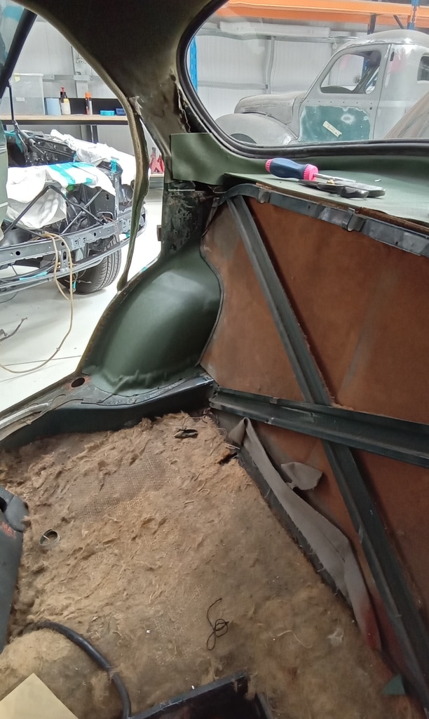 190724 1952 Fiat 1900A Interior Repairs 10 1