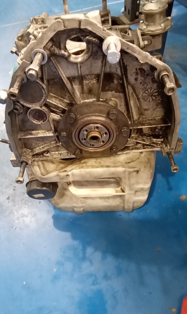 31072024 1963 Fiat 500 engine cleaning 1 1