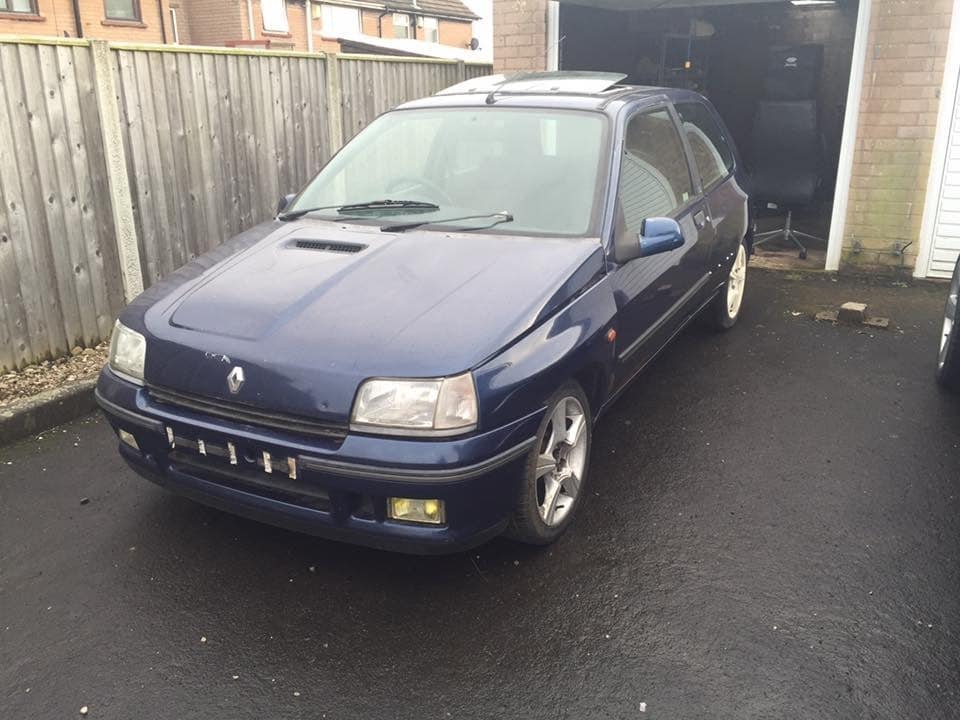 Renault Clio images from customer 01 1
