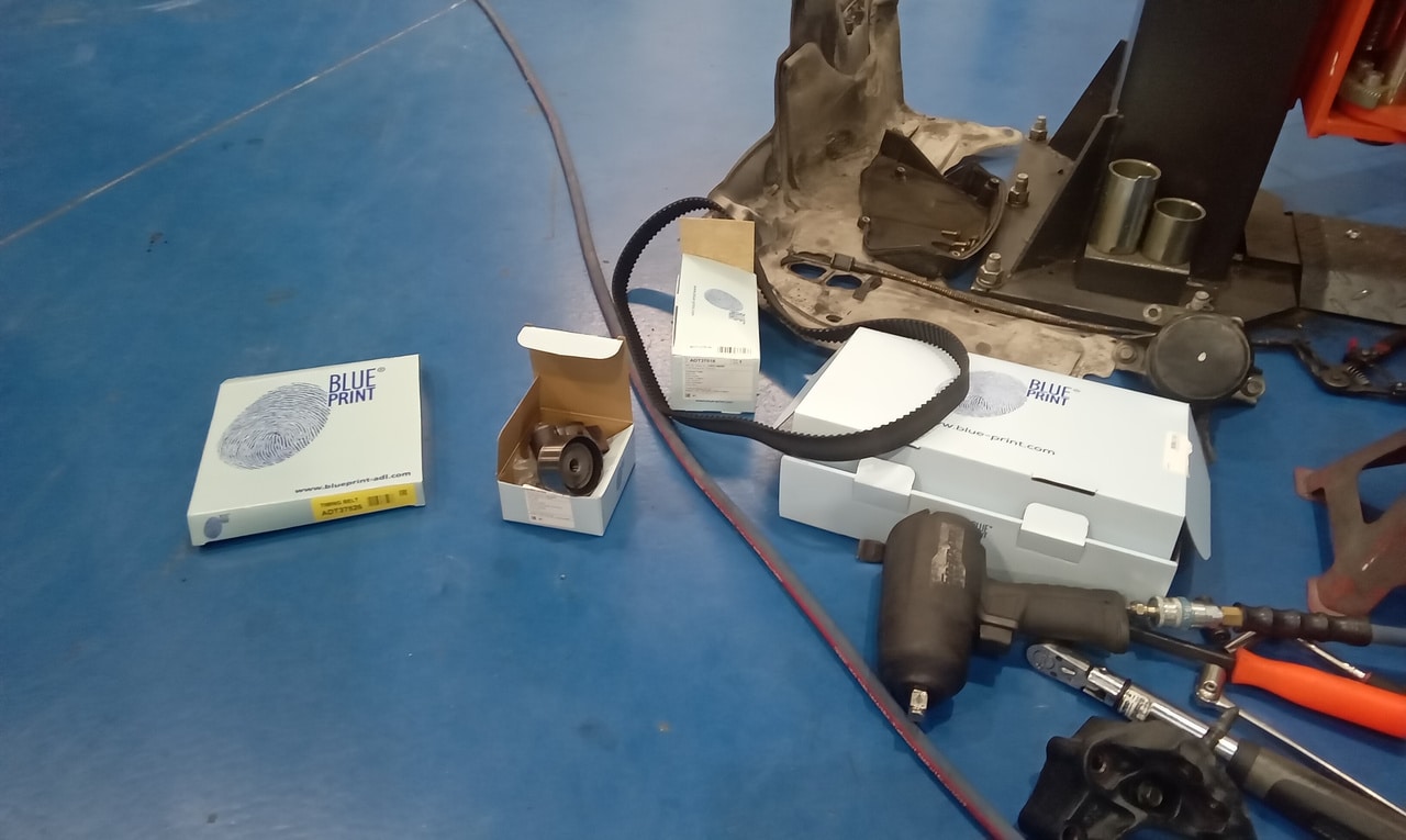 29082024 1995 Toyota Celica GT Four pdi and cam belt 3 1