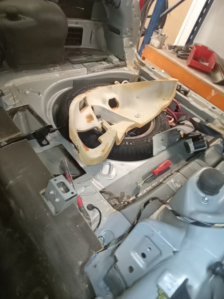 29082024 2003 Rover 75 body and paint 69 1