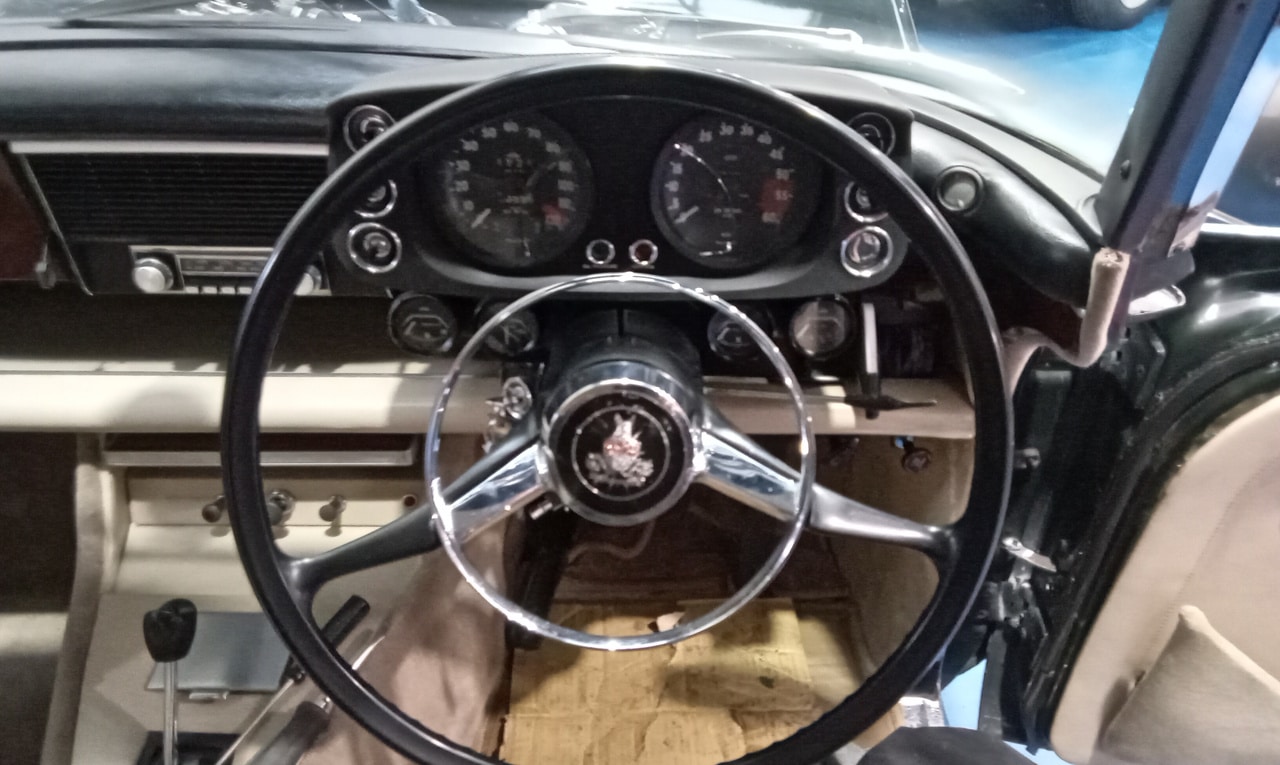 06092024 1973 Rover P5 repairs 23 1