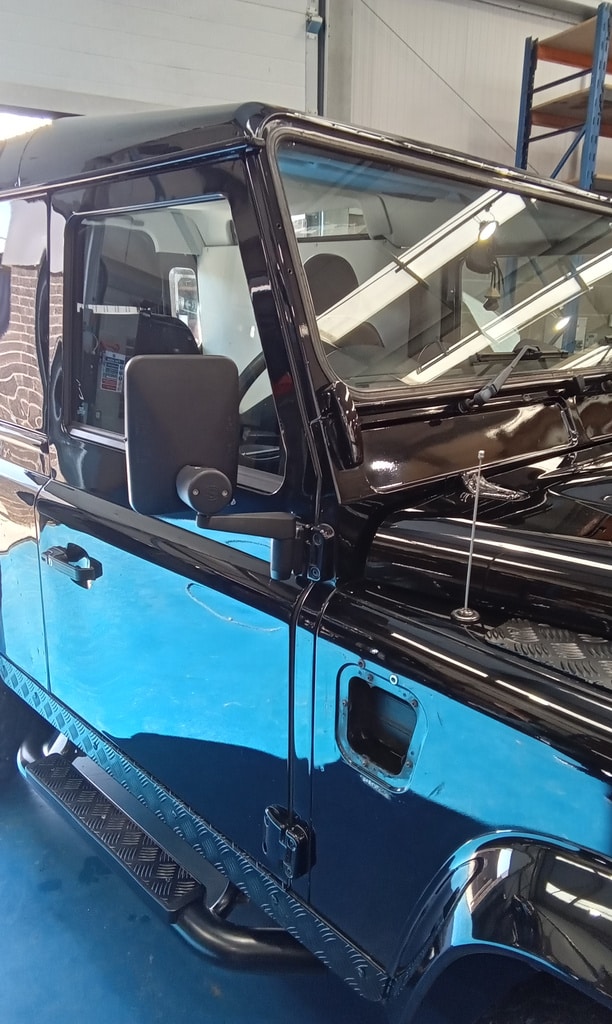 09102024 2010 Land Rover Defender rear seat and snorkel refit 2 1