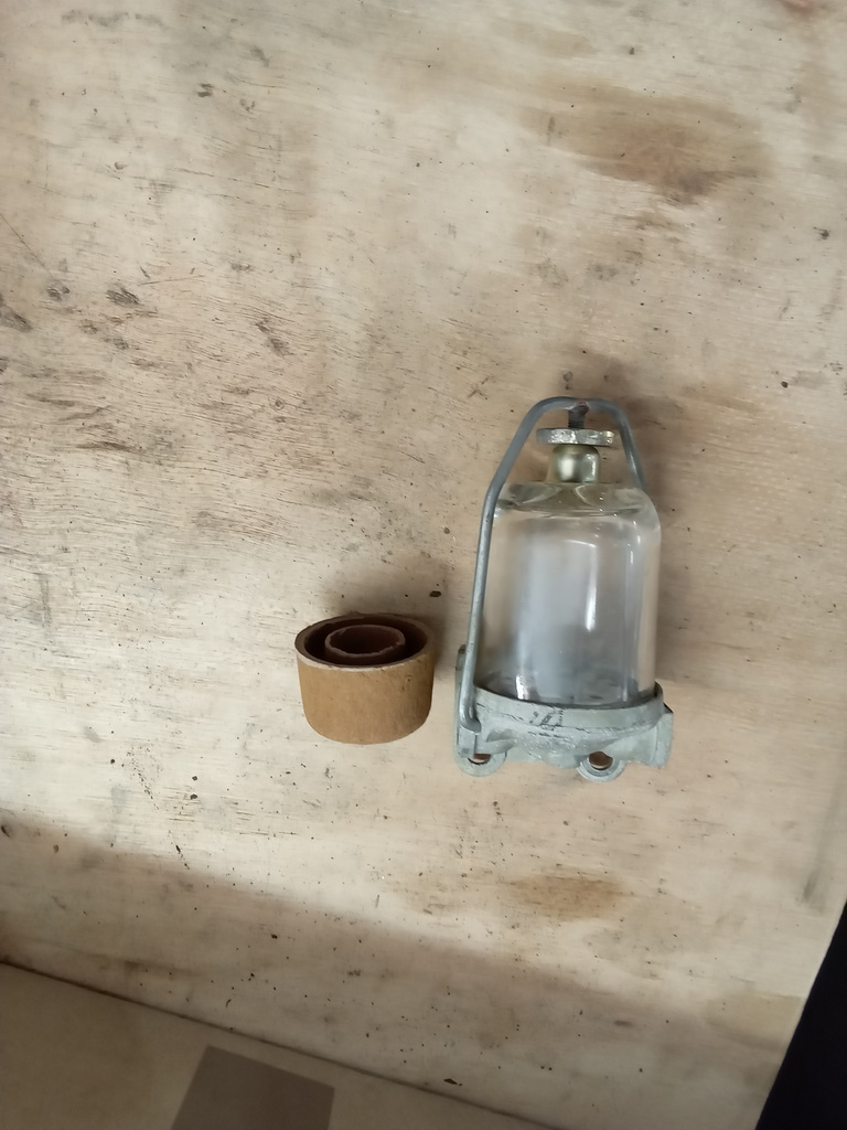 14102024 1973 Jaguar E Type fuel filter 2
