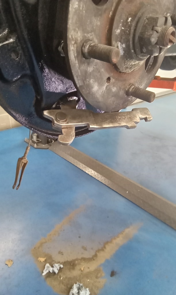 1977 Triumph 2500TC Brakes 10 1