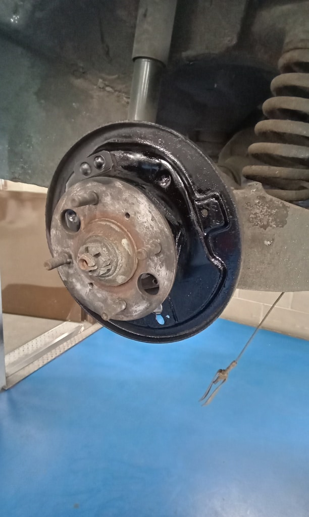1977 Triumph 2500TC Brakes 12 1