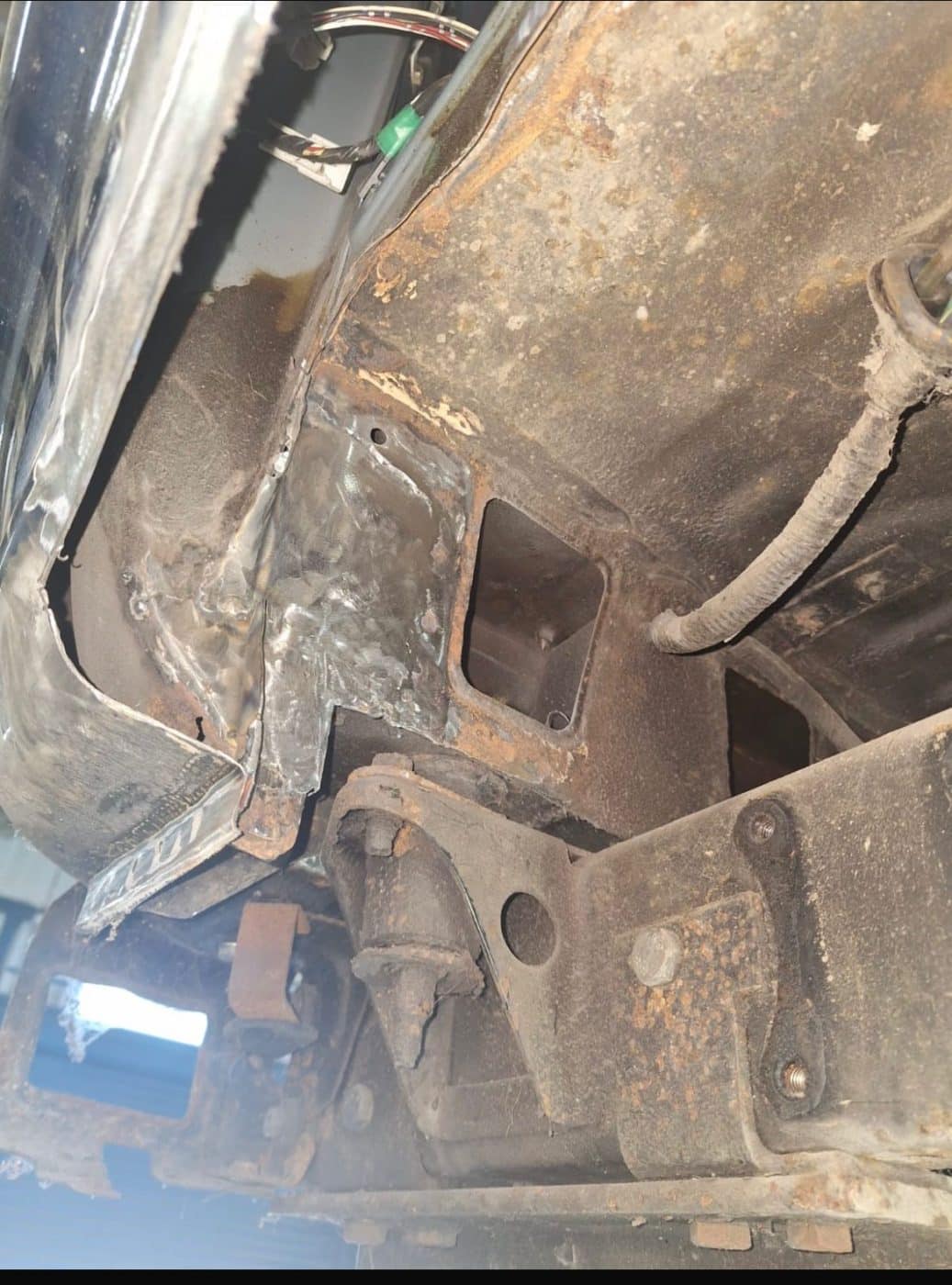 1994 Toyota Land Cruiser rust repairs 24 1
