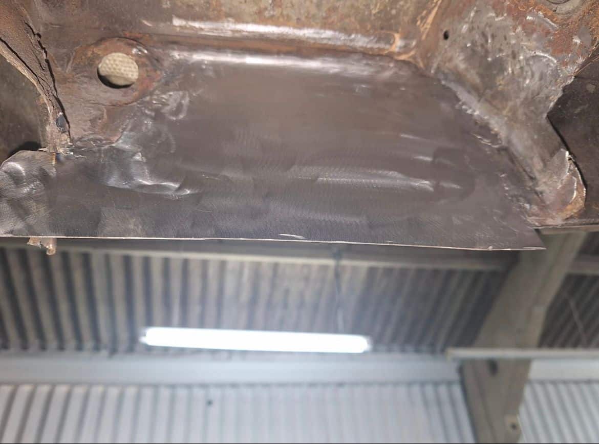 1994 Toyota Land Cruiser rust repairs 26 1