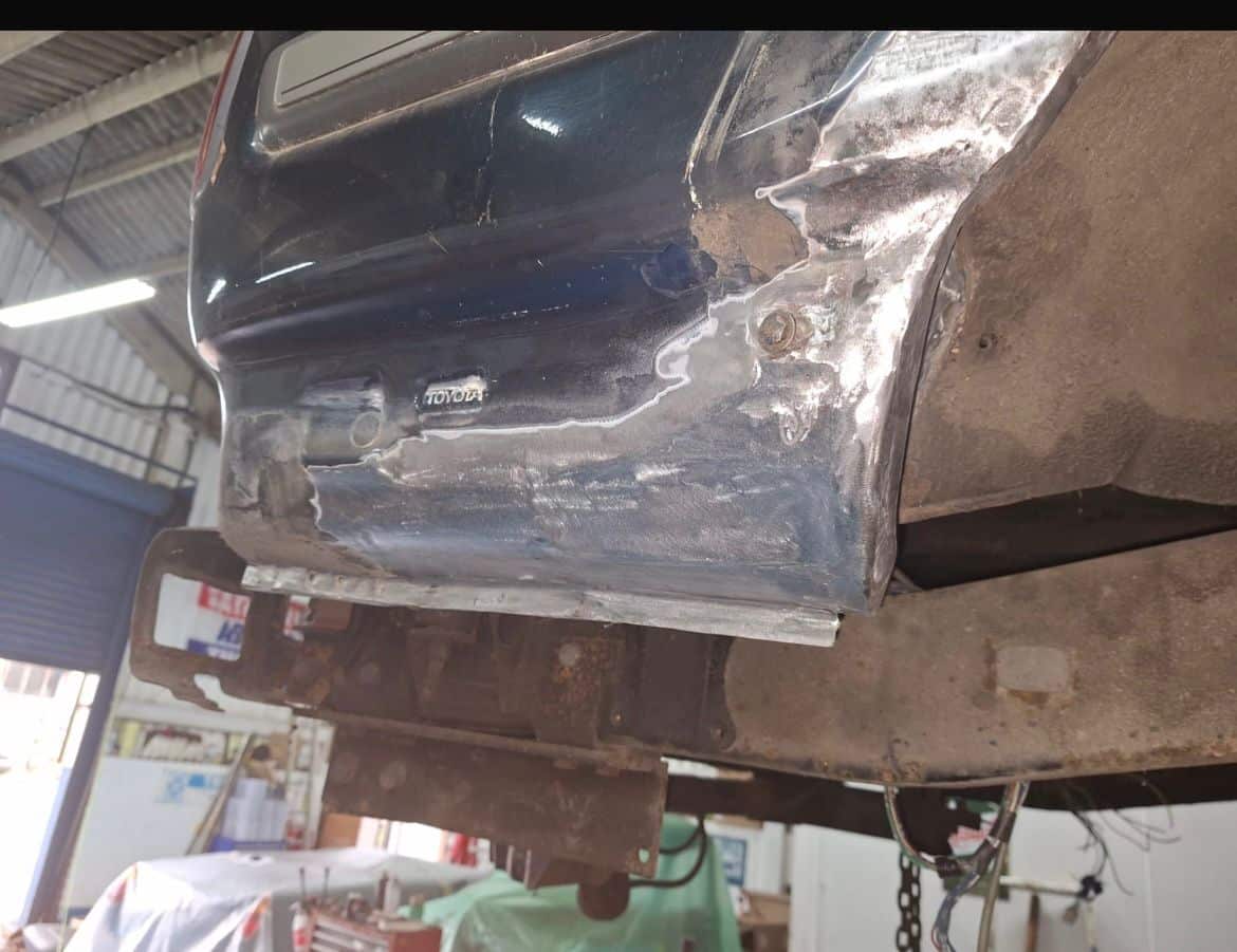1994 Toyota Land Cruiser rust repairs 35 1