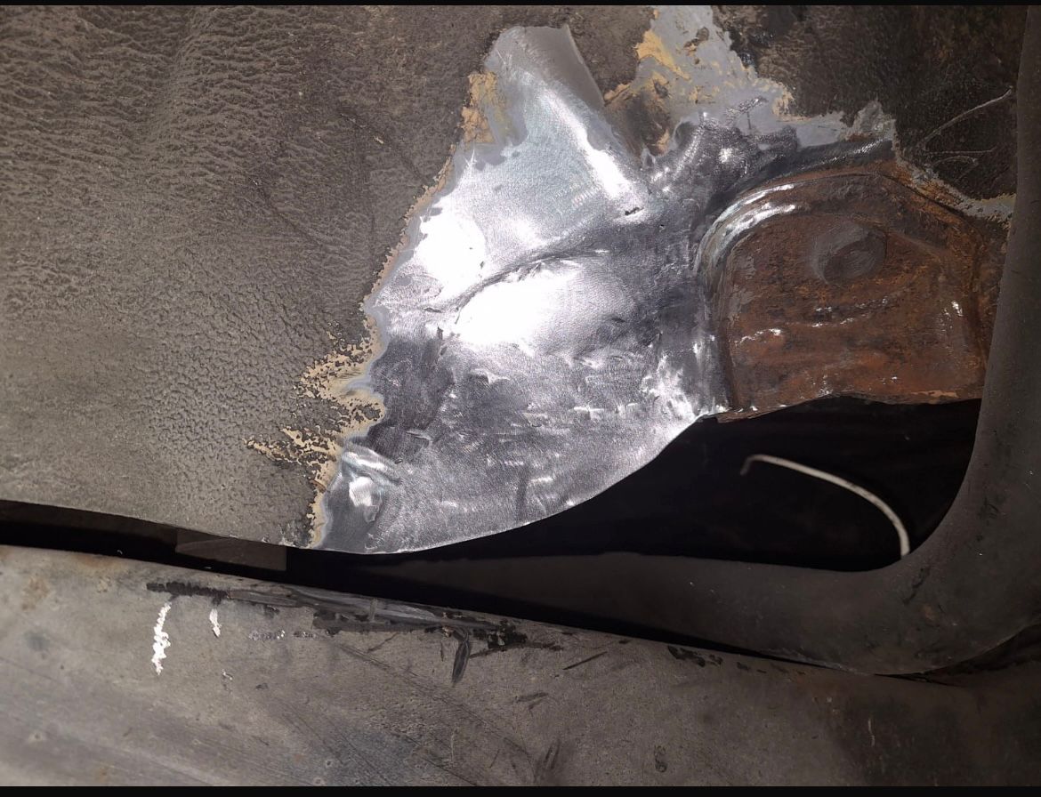 1994 Toyota Land Cruiser rust repairs 39 1