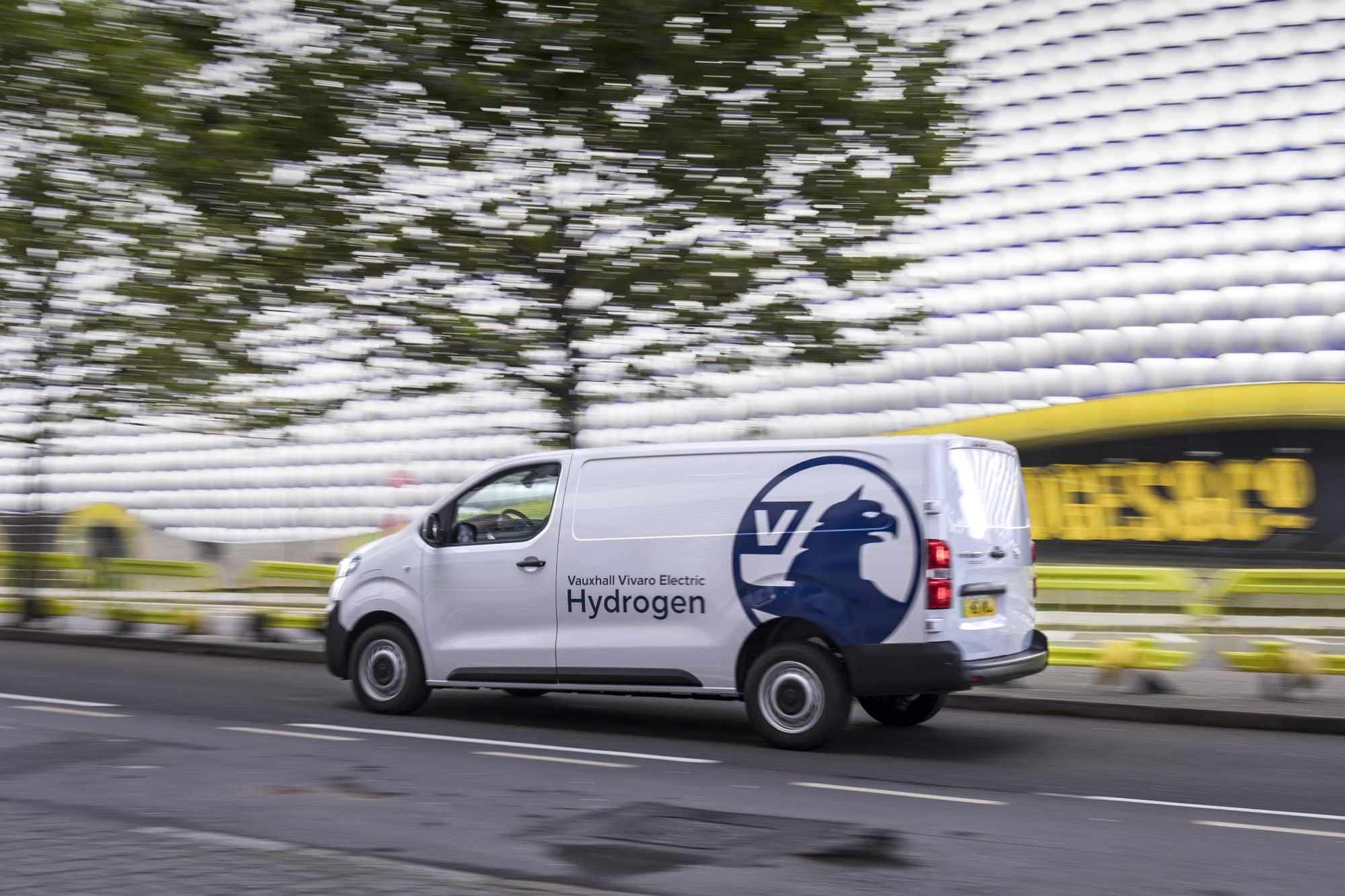 VAUXHALLBEGINSUKCUSTOMERTRIALSOFHYDROGENVANS 3 1
