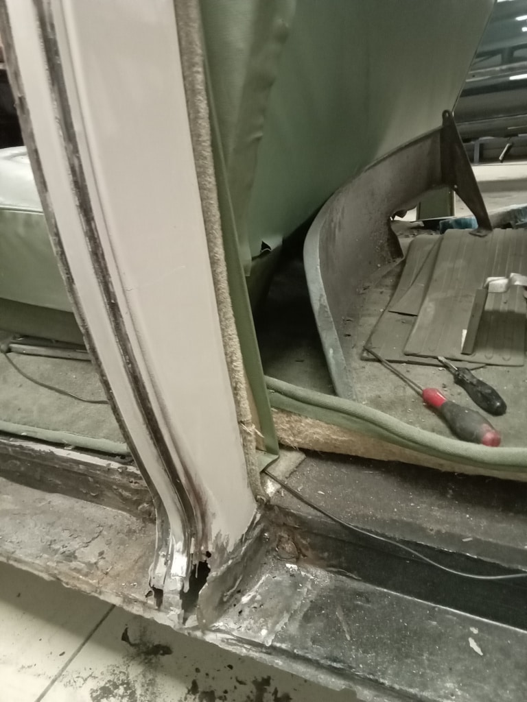 1963 Rover P4 110 Body Repair 88 1