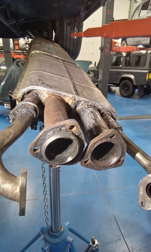 201124 1979 Ferrari 400 New Front Pads and Removing Exhaust centre section 2
