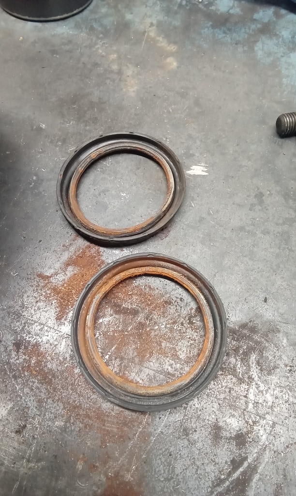 28112024 1967 Mercedes 250SL brakes 8 1