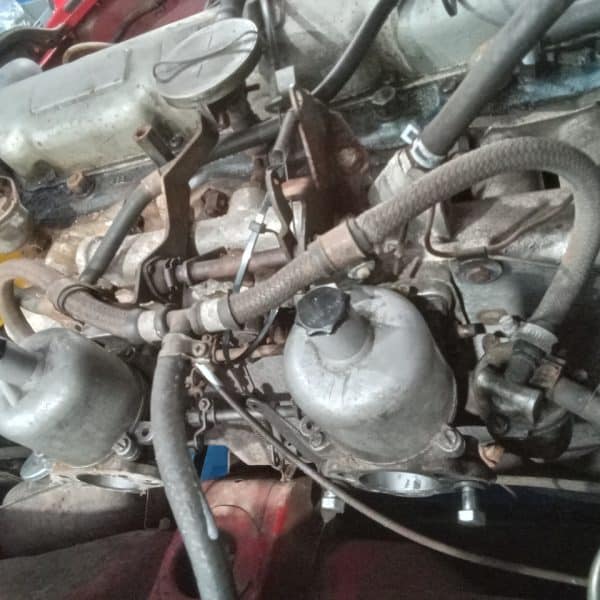 041224 1968 mgc roadster manifold removal (2)