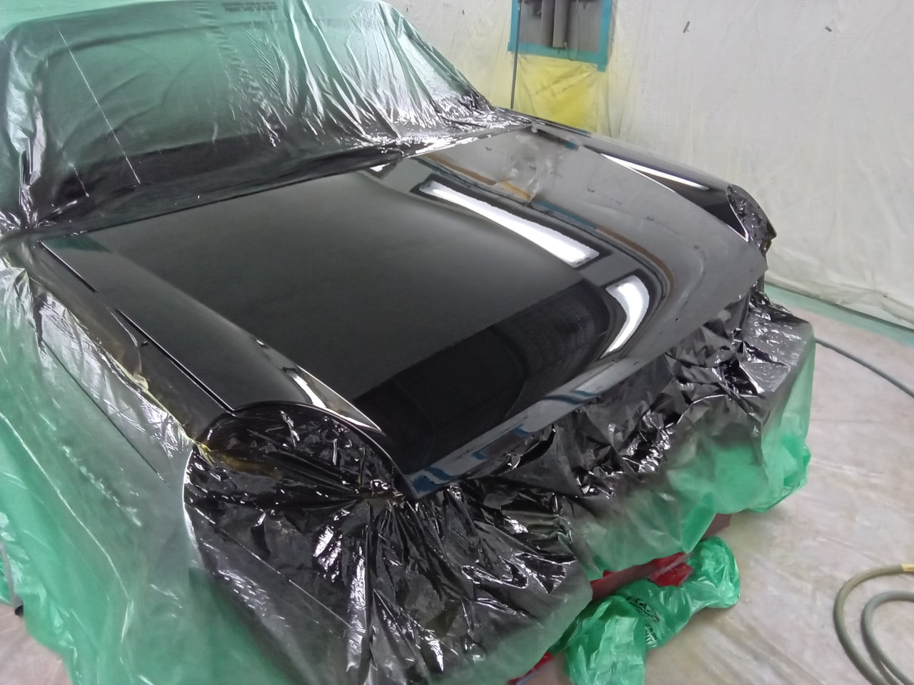 18122024 2002 ford thunderbird in paint (14)