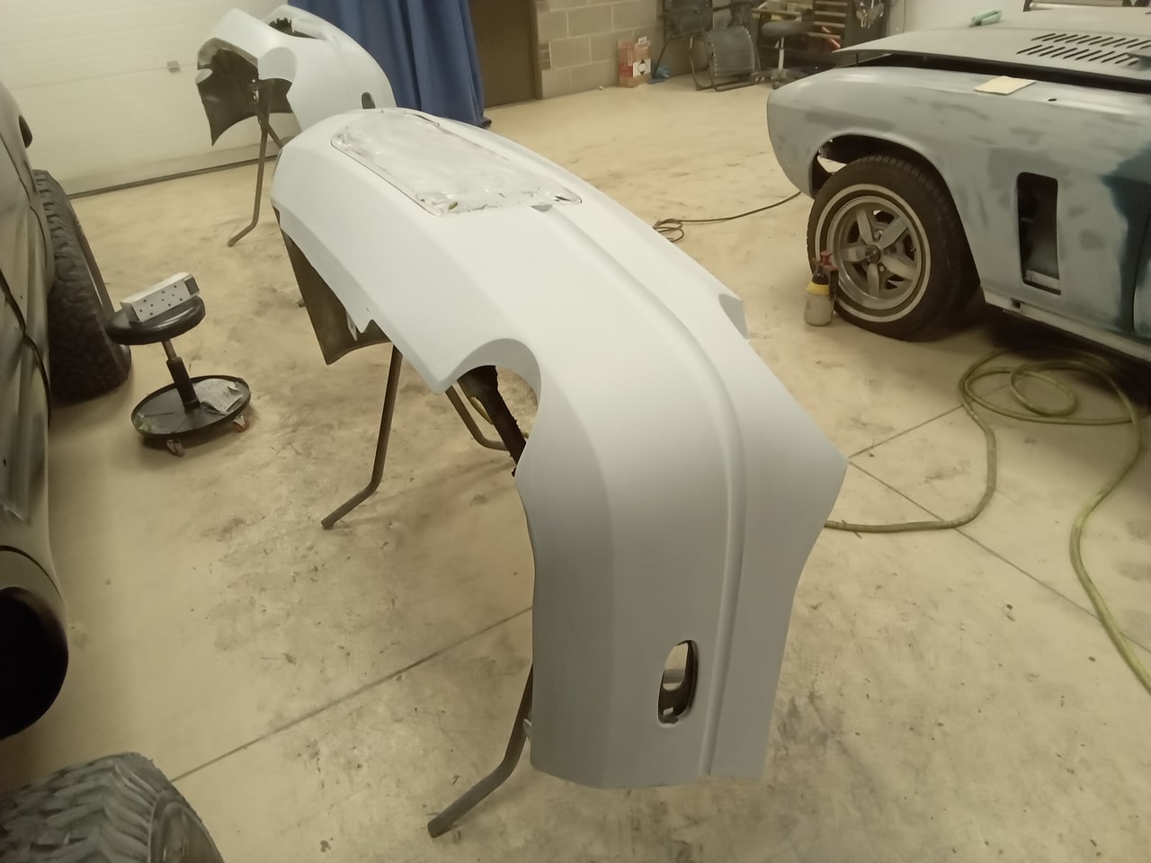 18122024 2002 ford thunderbird in paint (68)