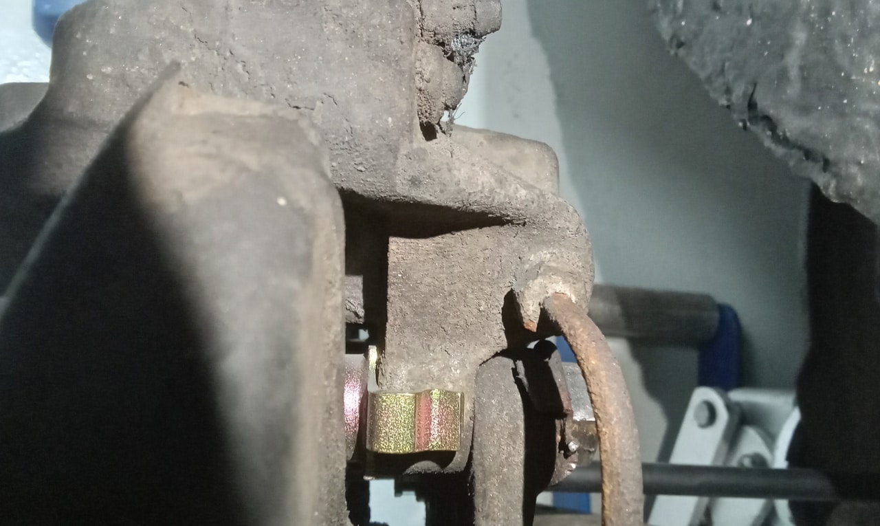 181224 1967 mercedes 250sl rear brakes complete