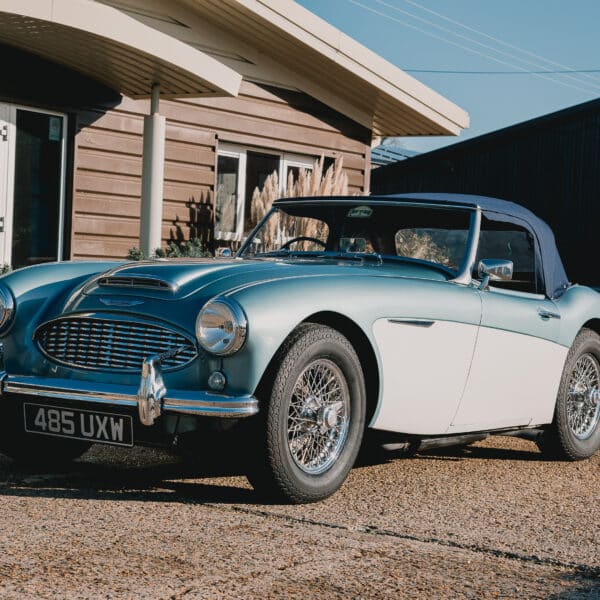 1960 austin healey 3000 arrival