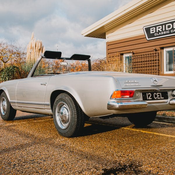 1967 mercedes 250sl arrival 4