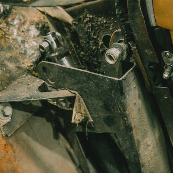 1969 aston martin db6 volante interior teardown 4