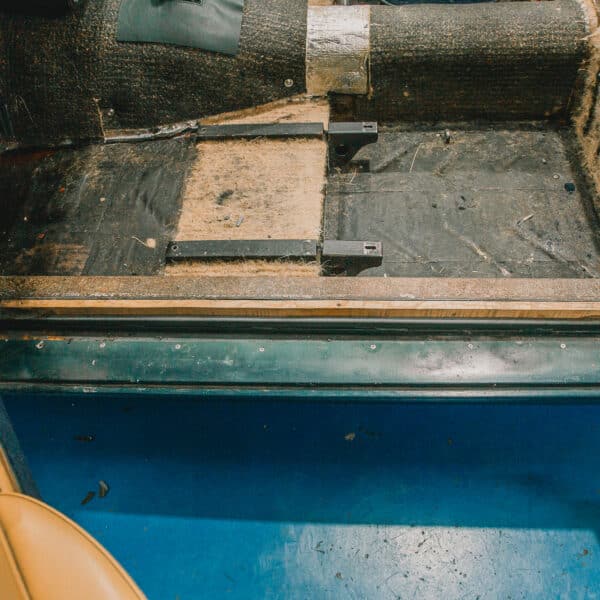 1969 aston martin db6 volante interior teardown 41