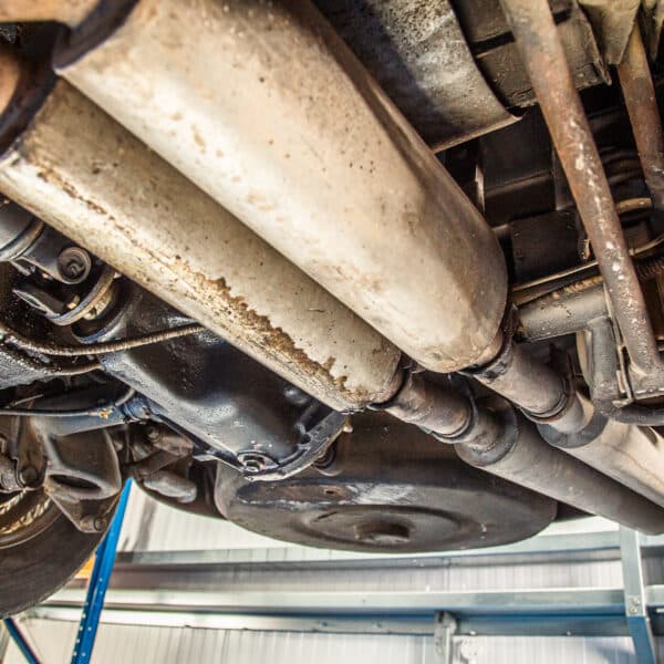 1969 aston martin db6 volante underside reference 116