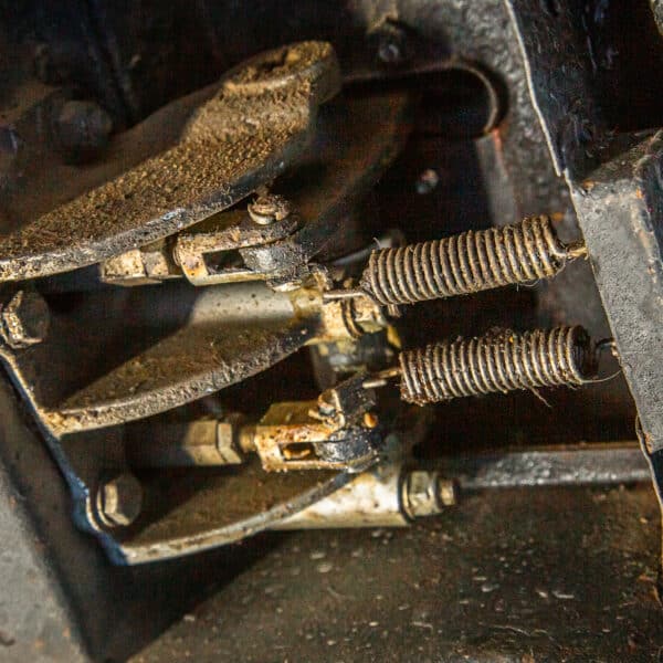 1969 aston martin db6 volante underside reference 40
