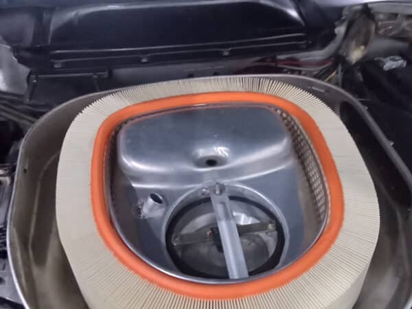21012025 1985 Mercedes 500SL service and steering 12
