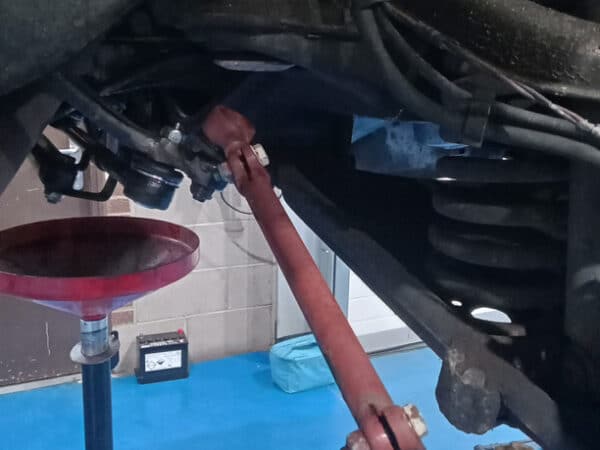 21012025 1985 Mercedes 500SL service and steering 30