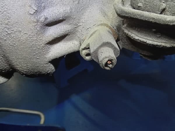 21012025 1987 Mercedes 500SL rear axle 32