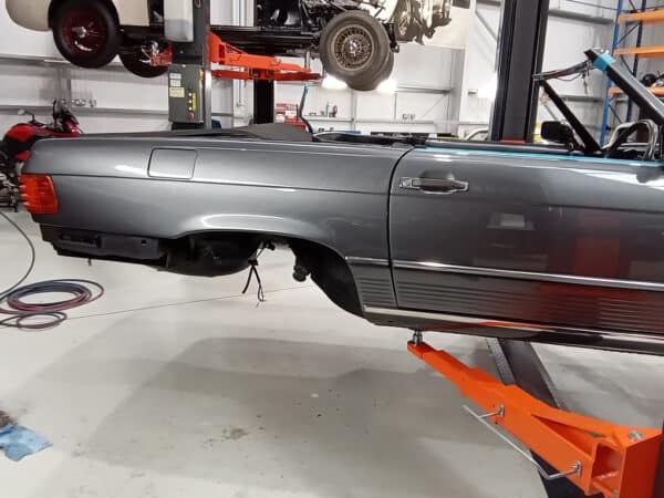 21012025 1987 Mercedes 500SL rear axle 46