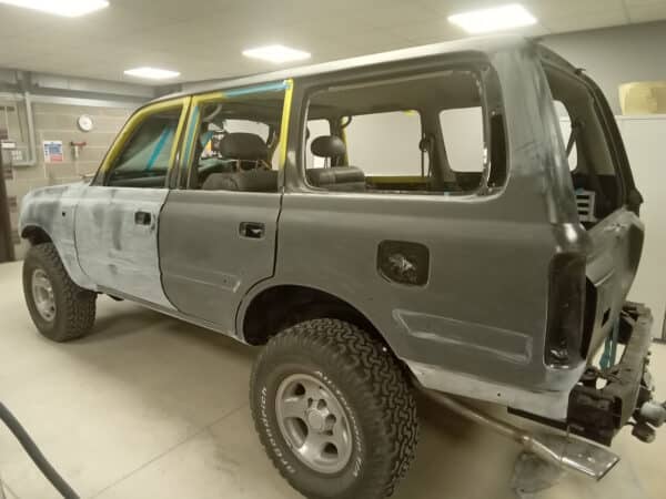 21012025 1994 Toyota Land Cruiser paint prep 10