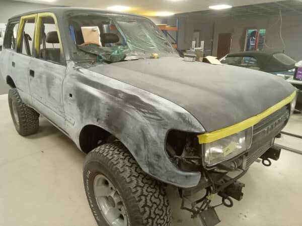 21012025 1994 Toyota Land Cruiser paint prep 11
