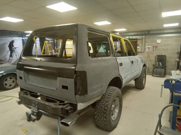 21012025 1994 Toyota Land Cruiser paint prep 14