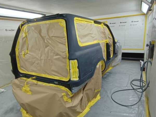 21012025 1994 Toyota Land Cruiser paint prep 2