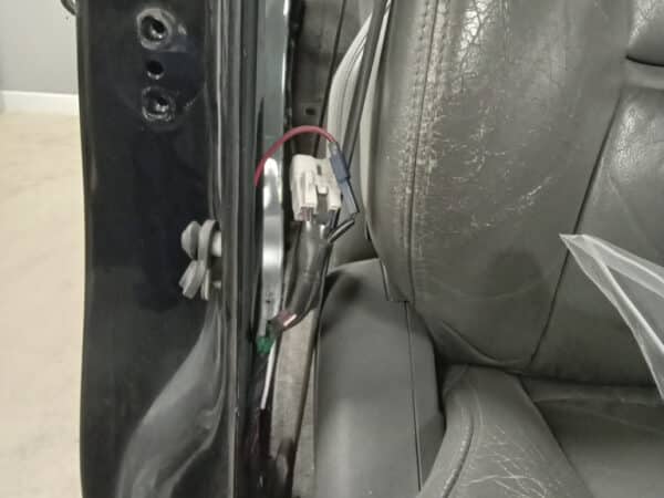 21012025 1994 Toyota Land Cruiser paint prep 21