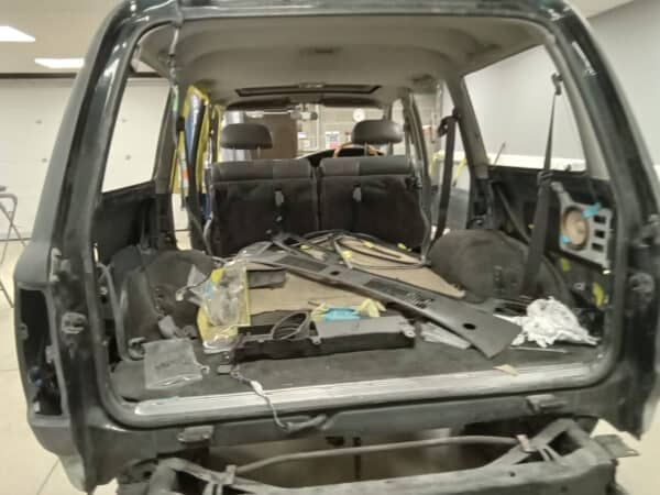 21012025 1994 Toyota Land Cruiser paint prep 35