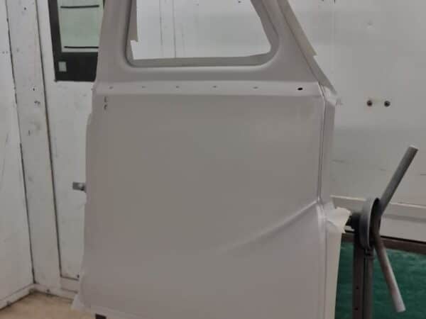 23012025 1951 Austin Devon paint prep 22