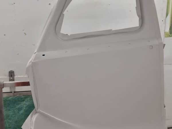 23012025 1951 Austin Devon paint prep 24