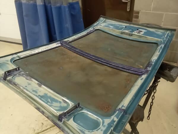 23012025 1973 MGB Roadster strip 13