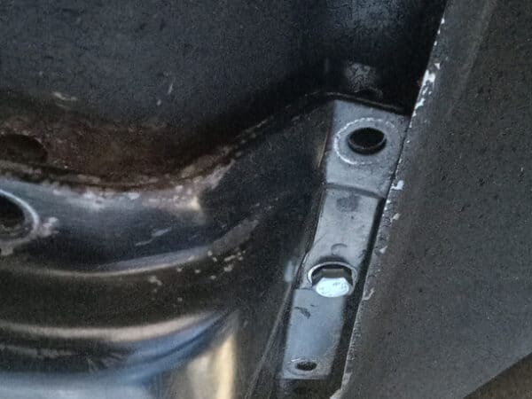 23012025 1985 Mercedes 500SL front suspension 13