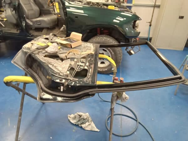 23012025 1994 Toyota Land Cruiser door prep 2
