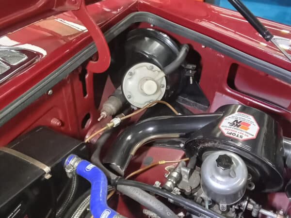 24012025 1972 MGB GT servo removal 2