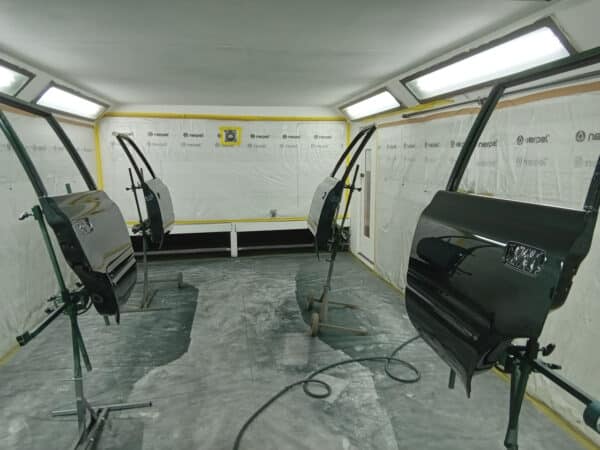 24012025 1994 Toyota Land Cruiser doors in paint 18