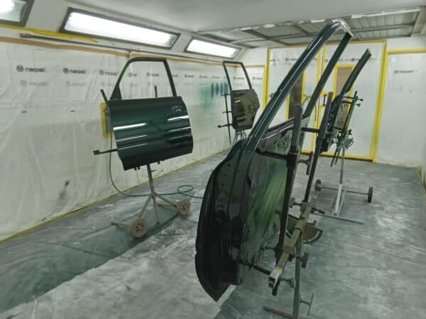 24012025 1994 Toyota Land Cruiser doors in paint 23